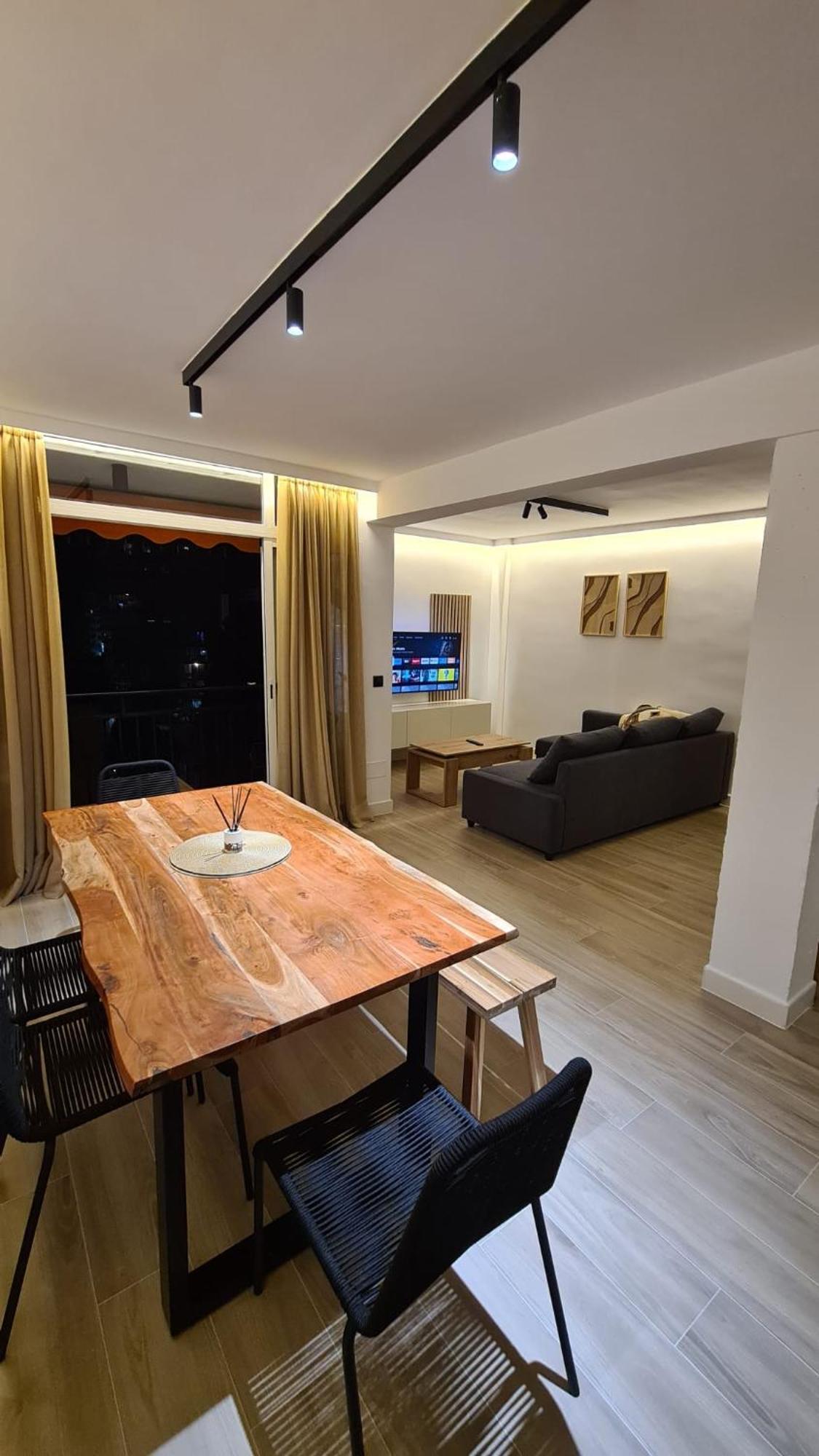 Apartamento Con Vistas Al Mar Cerca Del Puerto Benalmadena Exterior photo